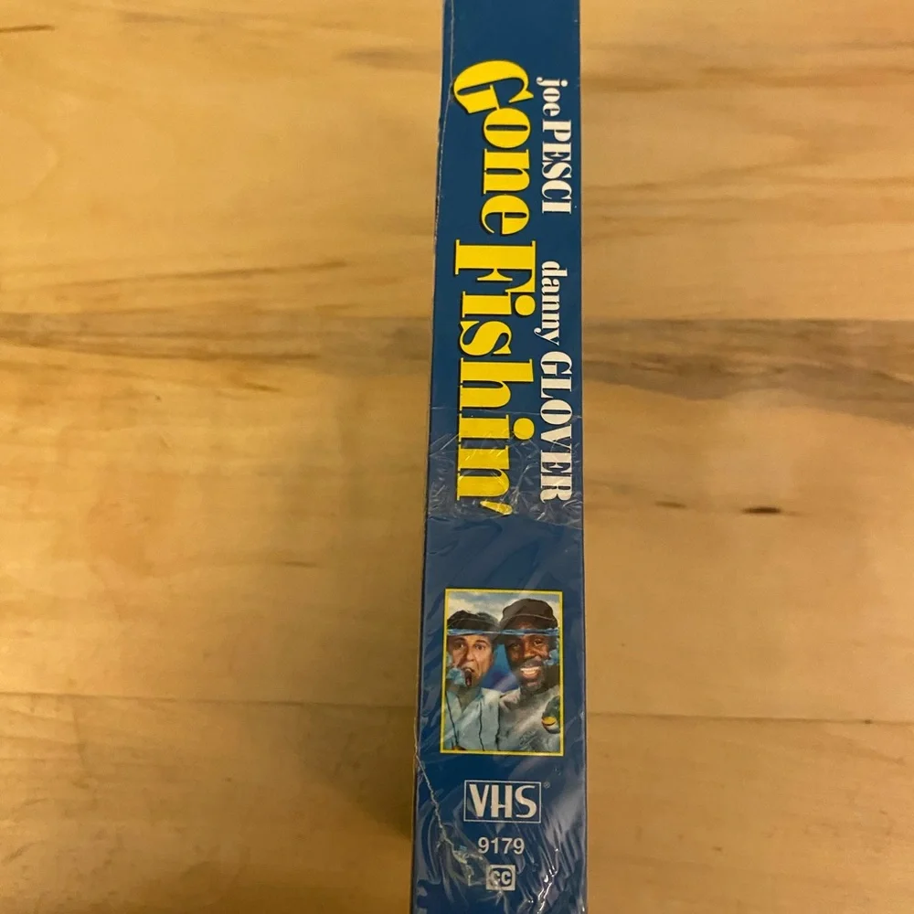 Gone Fishin' VHS - Picture 3 of 7